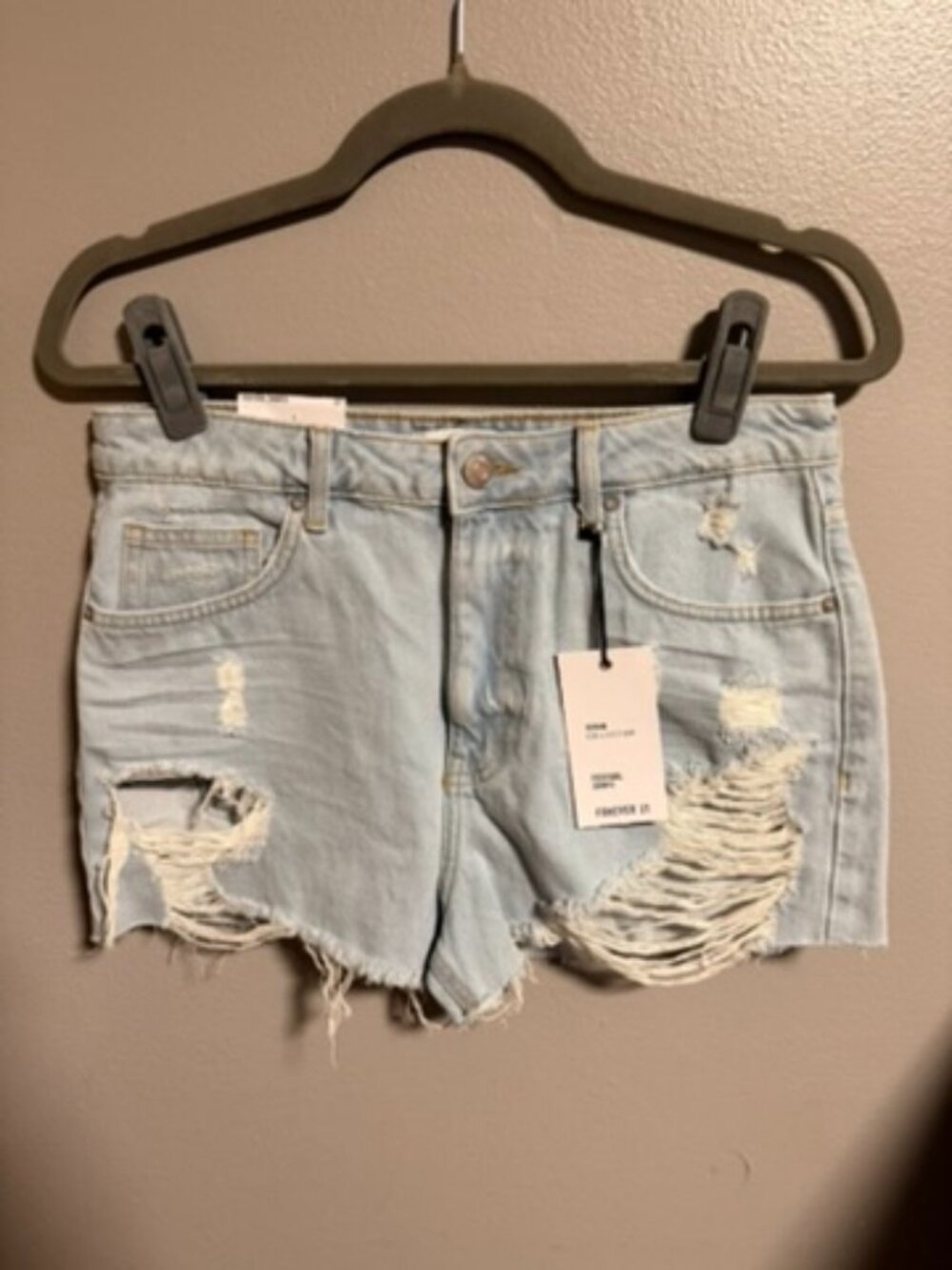 Forever 21 NWT High-Rise Denim Jean Shorts Size 27 - Picture 1 of 2
